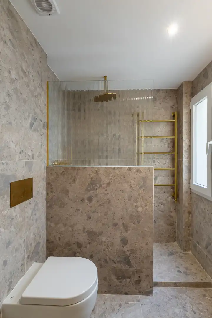 Baño de Piso en venta en Madrid con Aire acondicionado, Calefacción y Parquet