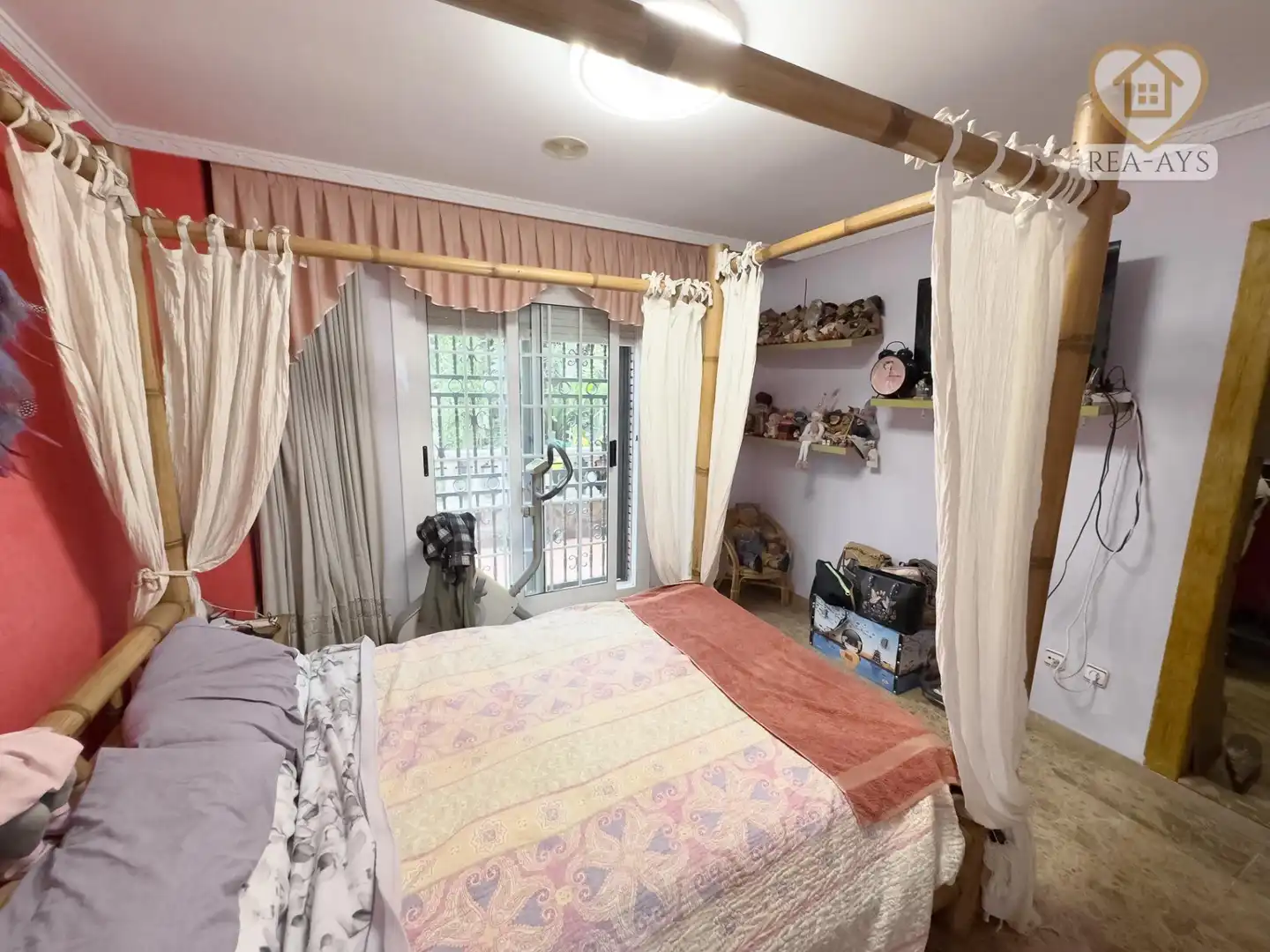 Bedroom of Houses for sale in Sant Vicenç Dels Horts  with Air Conditioner, Private garden and Terrace