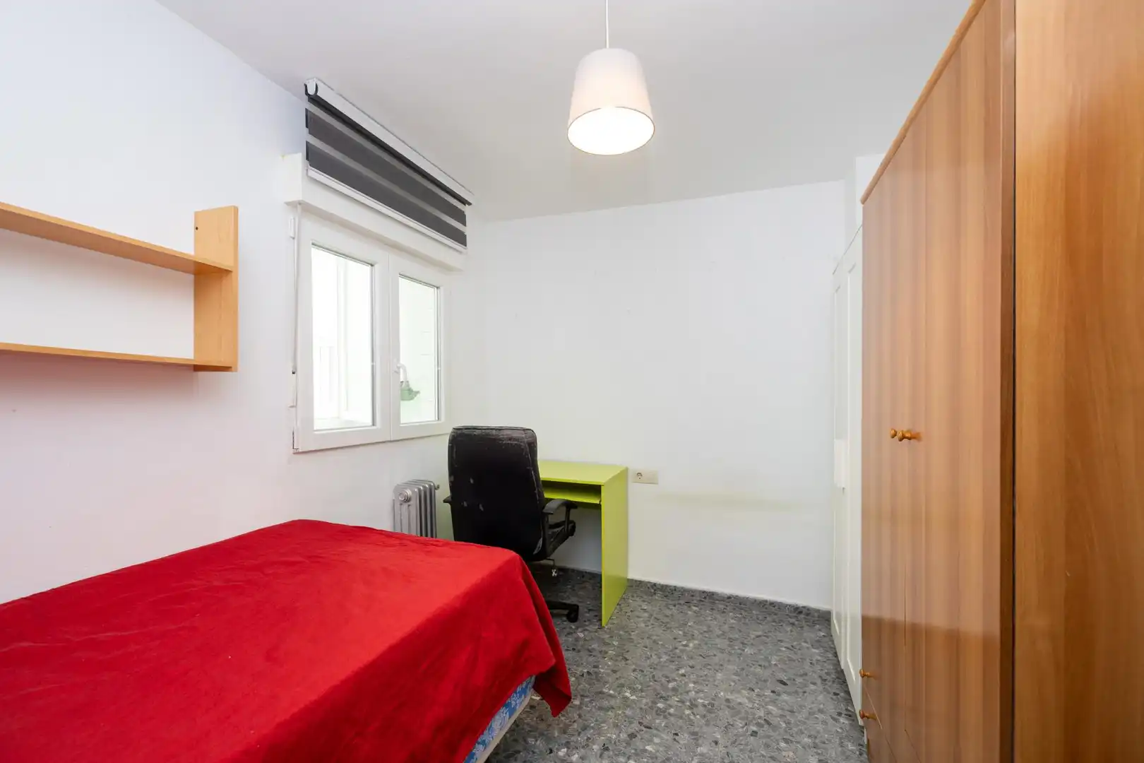 Dormitori de Apartament en venda en Granada