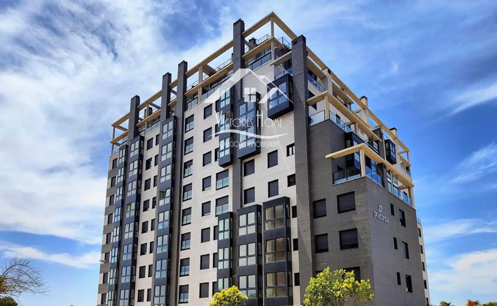 Exterior view of Flat for rent in Madrid  with Heating, Storage room and Swimming Pool
