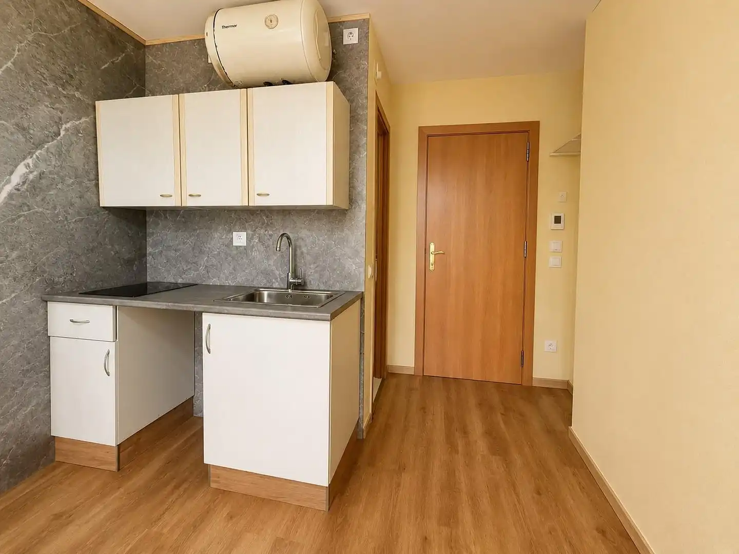 Kitchen of Study for sale in Empuriabrava  with Air Conditioner, Terrace and Furnished