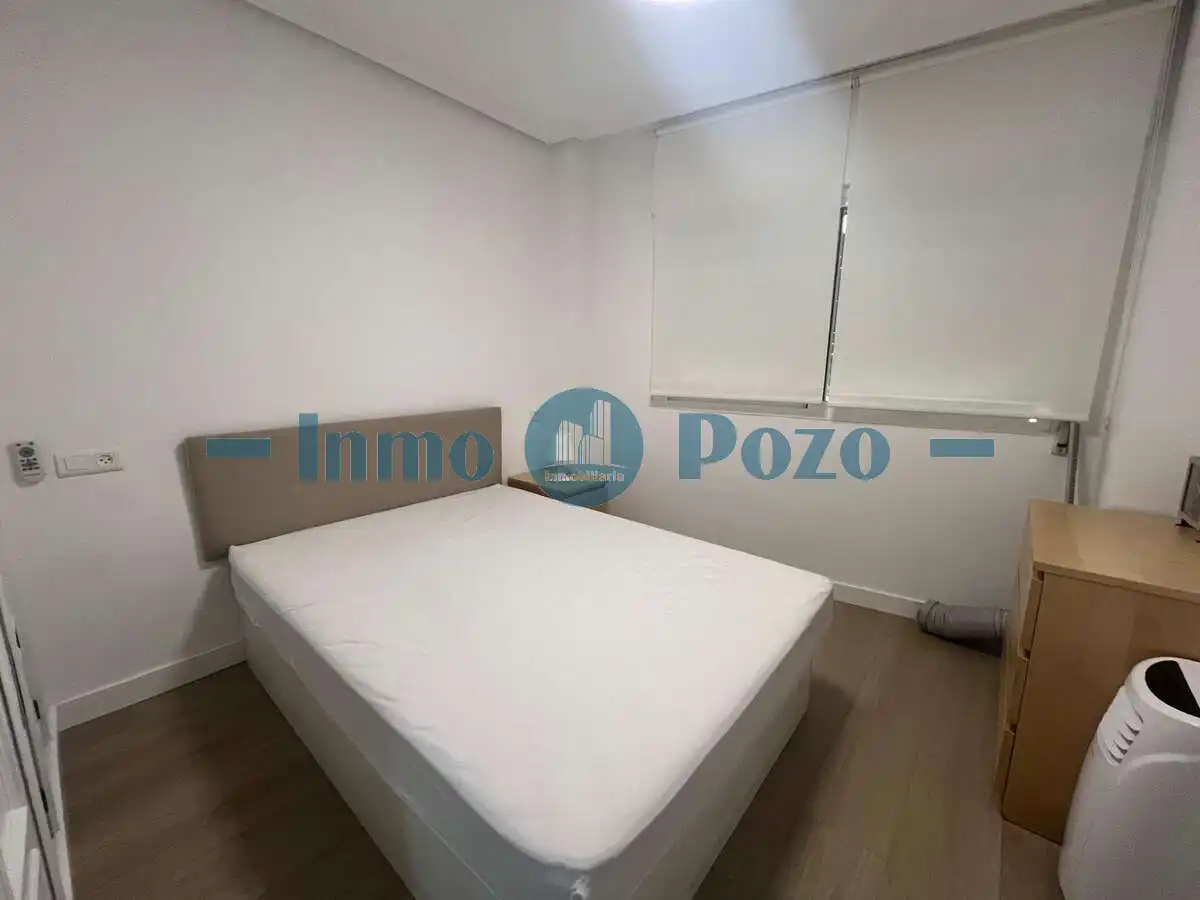 Dormitori de Apartament en venda en Almendralejo amb Moblat