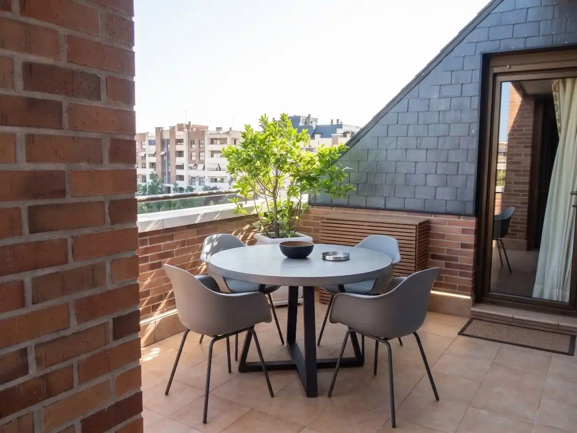 Terrassa de Dúplex en venda en Zona Monte El Pilar