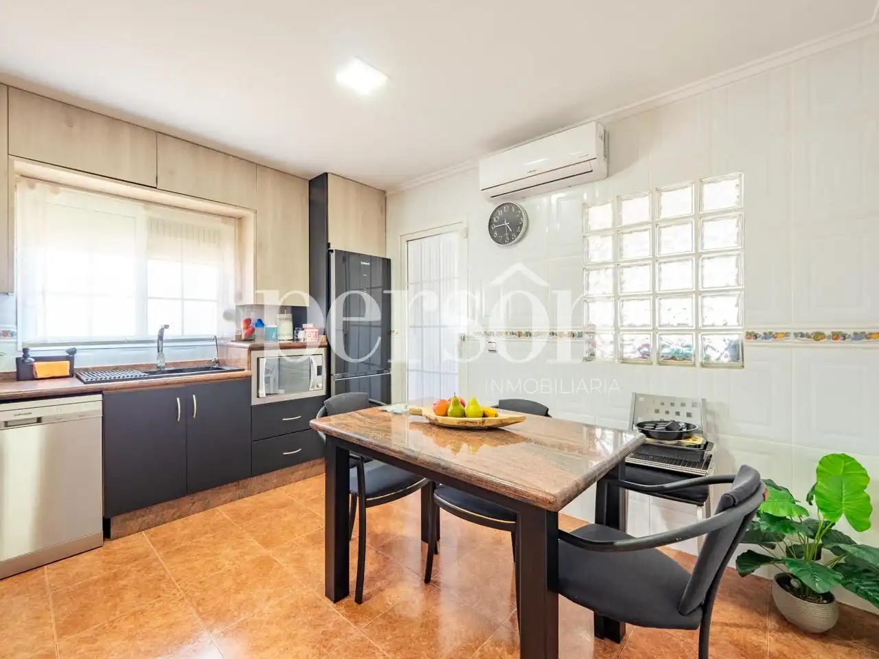 Kitchen of Houses for sale in Torrent  with Air Conditioner, Private garden and Terrace