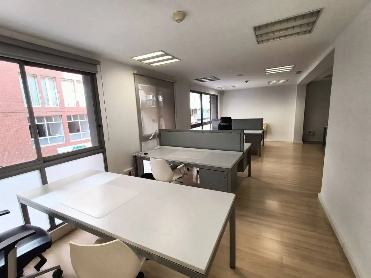 Office for rent in Girona  with Air Conditioner and Heating
