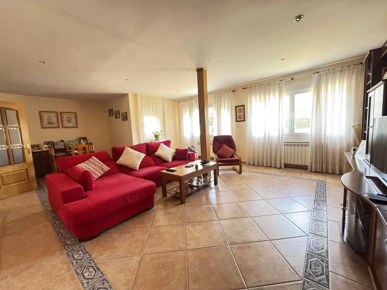 Wohnzimmer von Haus oder Chalet zum Verkauf in Galapagar mit Klimaanlage, Heizung und Privatgarten