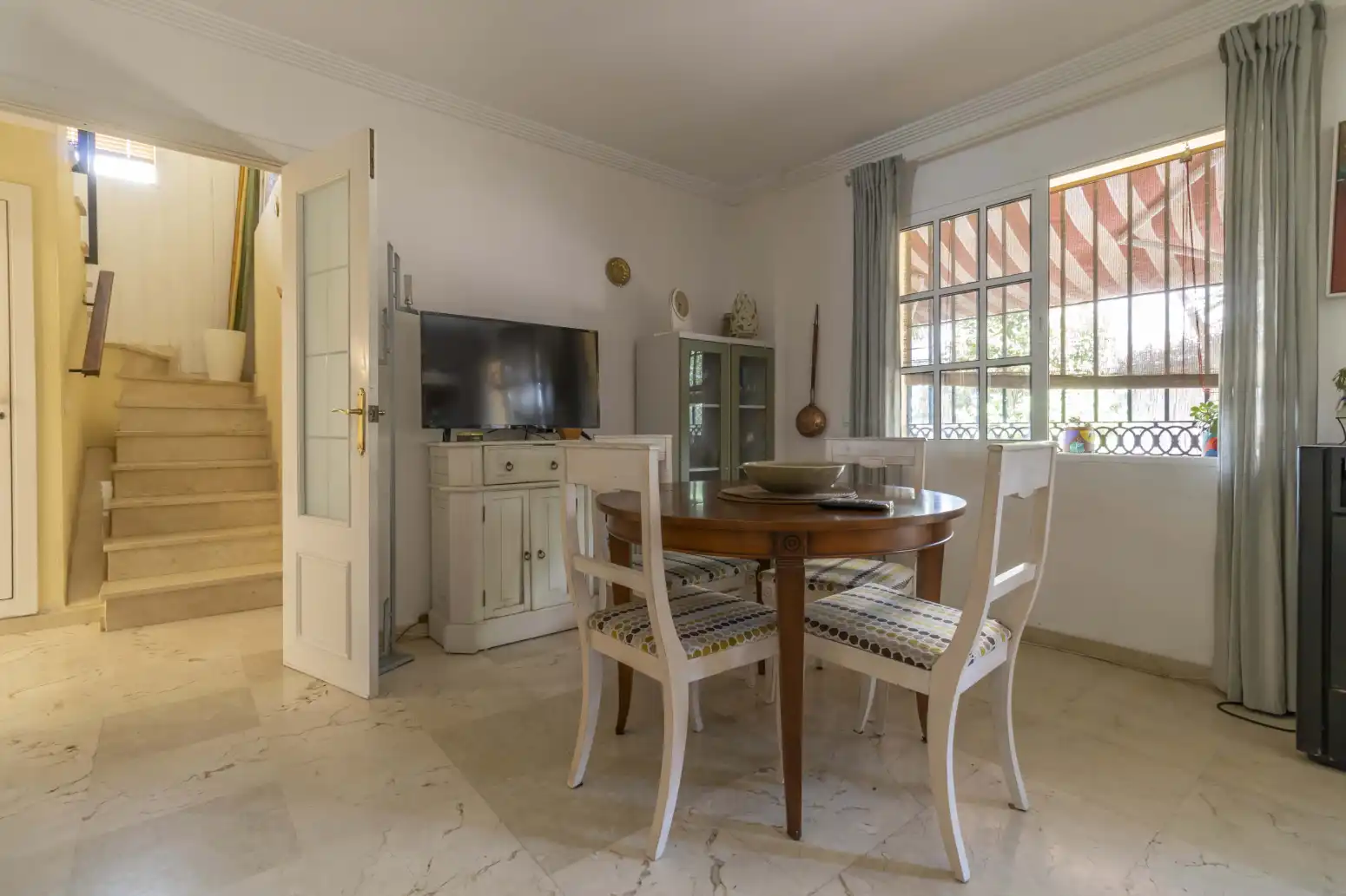 Dining room of Houses for sale in Bormujos  with Air Conditioner, Terrace and Storage room