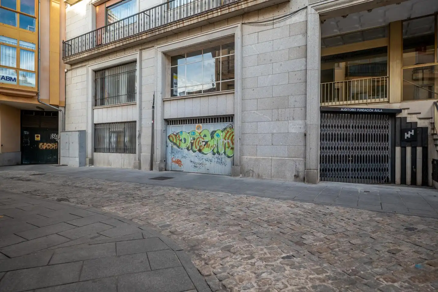 Vista exterior de Pis en venda en Ávila amb Calefacció, Parquet i Terrassa