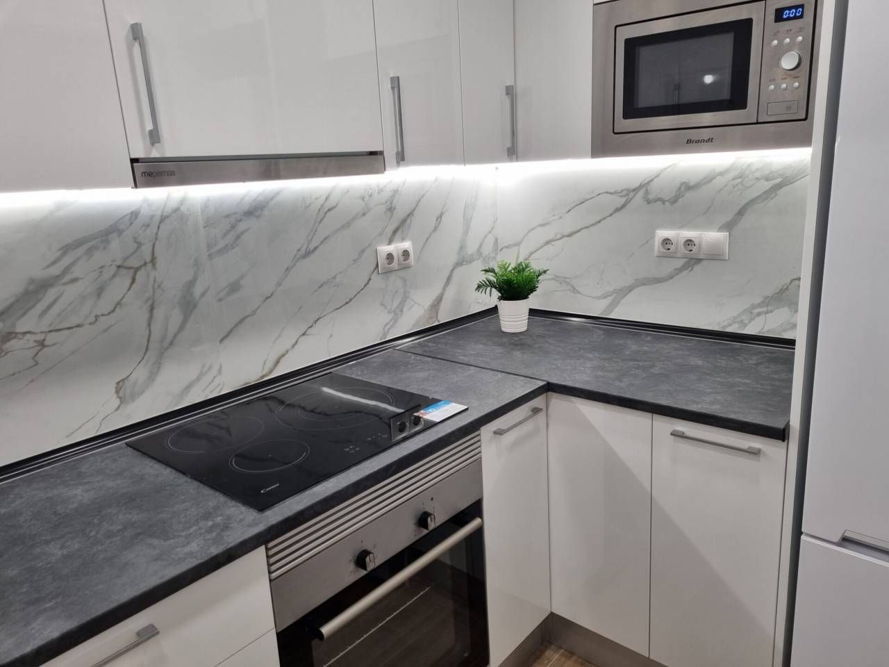 Cocina de Piso en venta en Pineda de Mar con Calefacción, Amueblado y Alarma