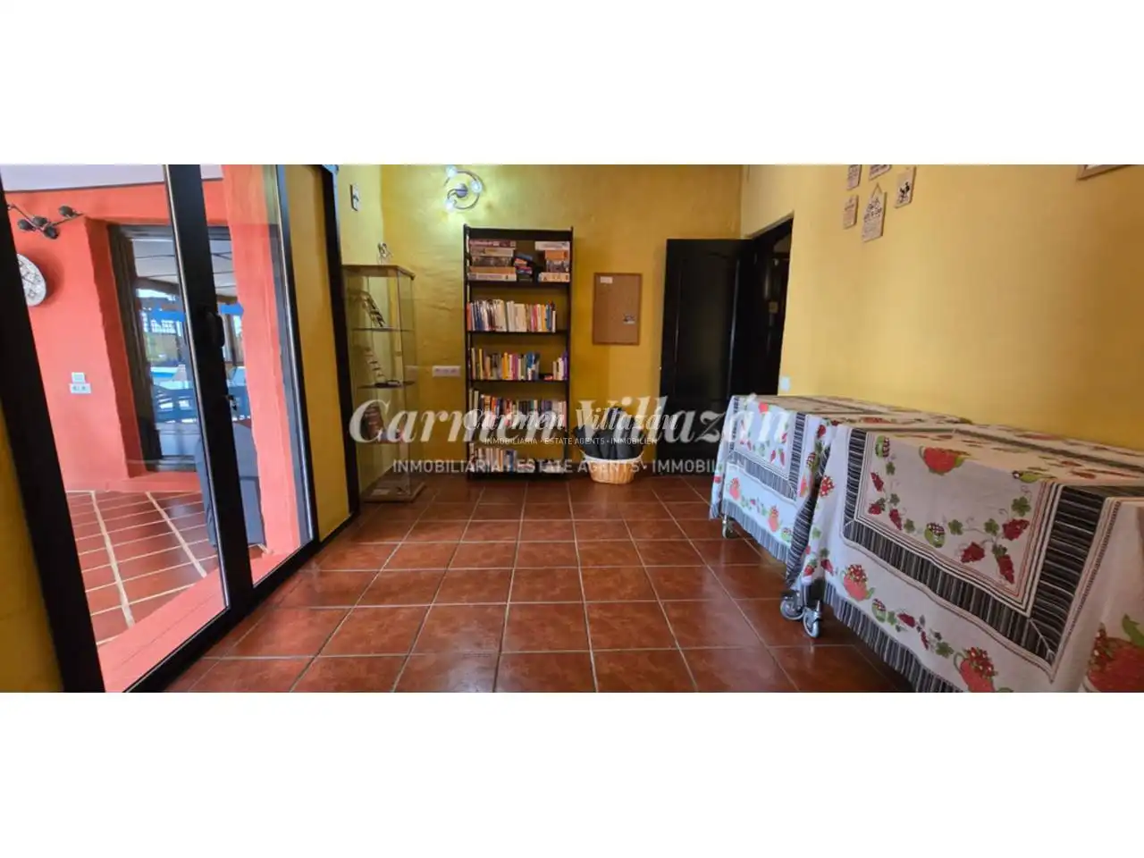 Houses for sale in Antigua  with Private garden, Terrace and Swimming Pool