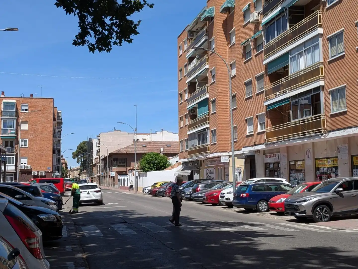 Vista exterior de Pis en venda en Alcalá de Henares amb Calefacció