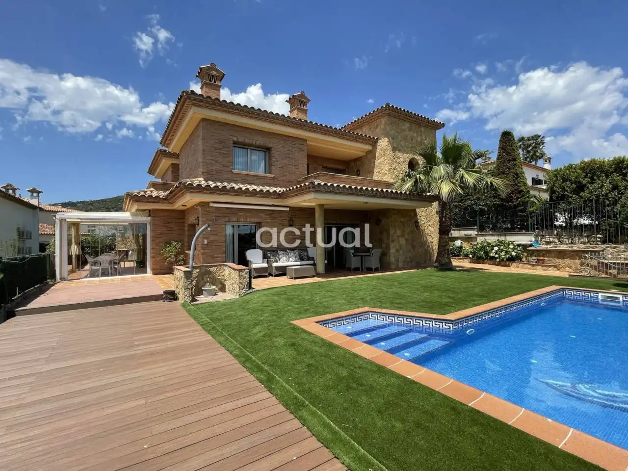 Casa con piscina in vendita a Avenida fanals, imagen 2