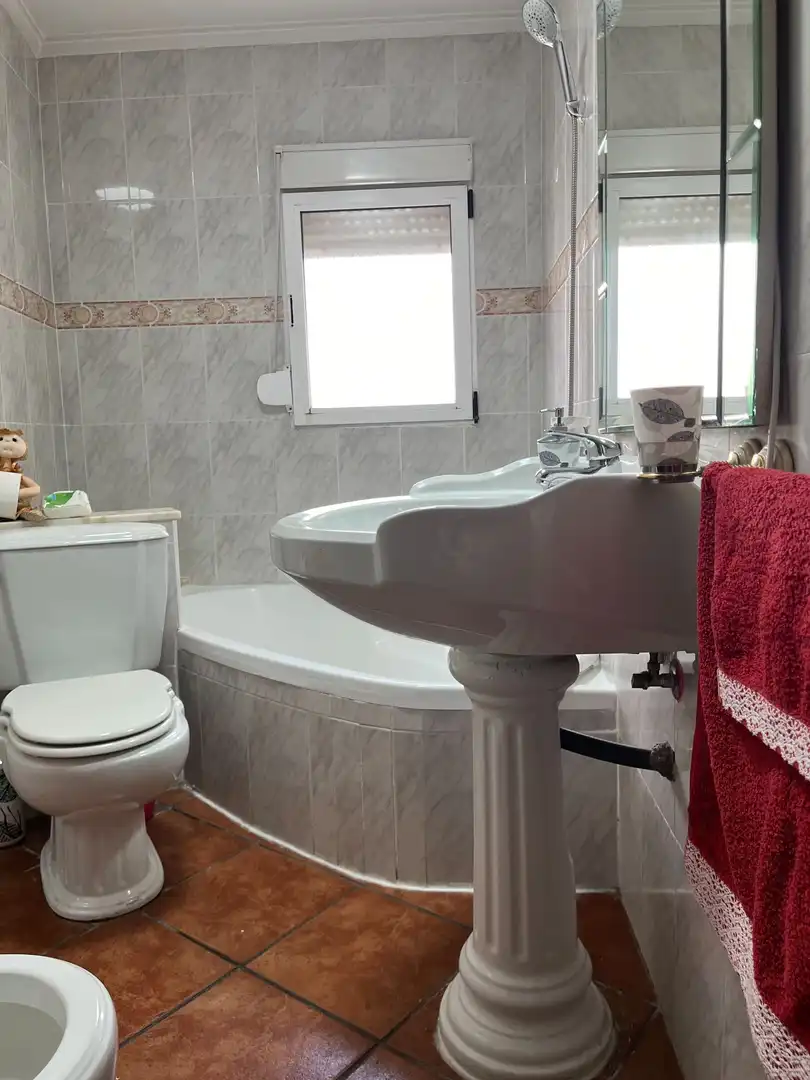 Badezimmer von Country house zum Verkauf in Ontinyent mit Klimaanlage, Heizung und Abstellraum