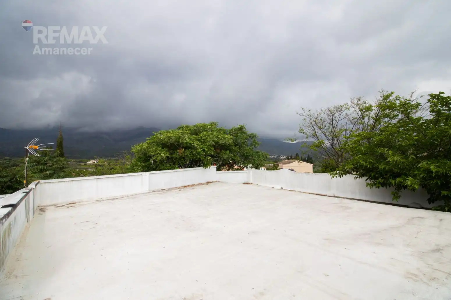 Terrassa de Casa o xalet en venda en Orba amb Jardí privat, Terrassa i Traster