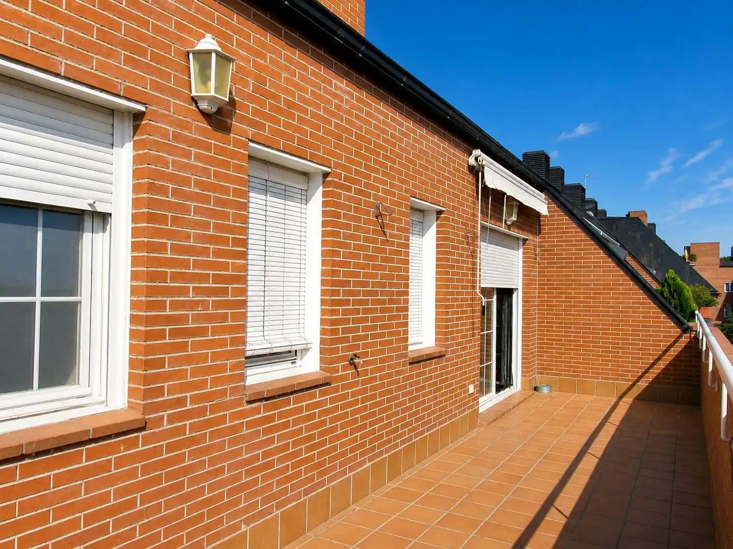Vista exterior de Ático en venta en Collado Villalba con Calefacción, Jardín privado y Terraza