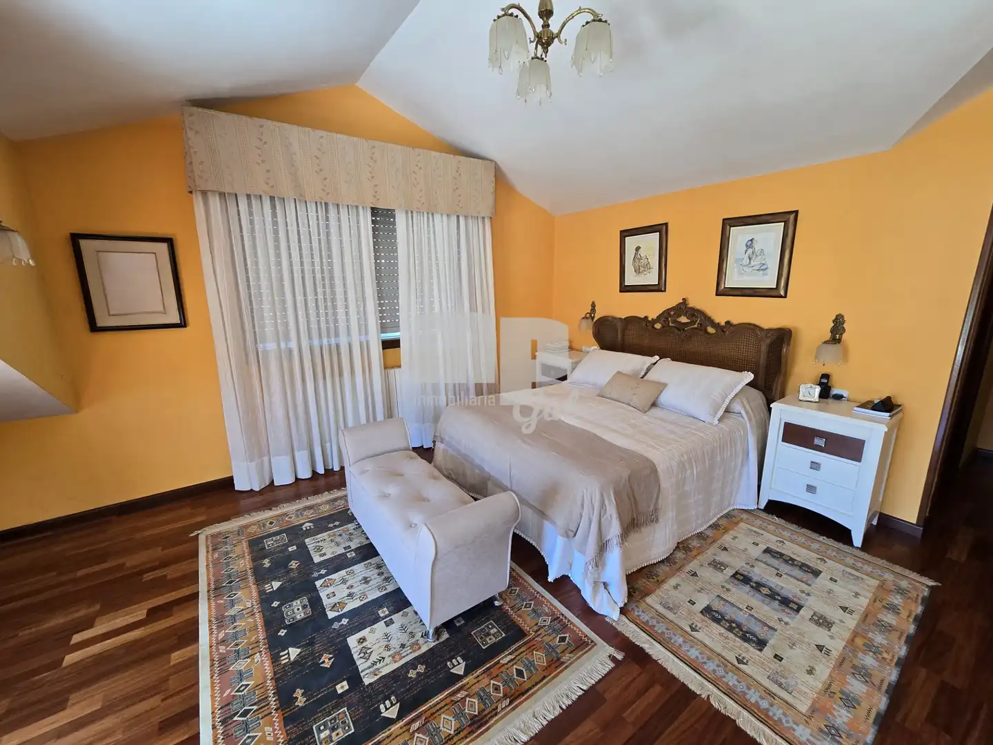 Habitación de Casa o chalet en venta en Vigo  con Calefacción, Jardín privado y Terraza