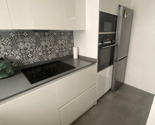 Kitchen of Flat to rent in  Granada Capital  with Air Conditioner