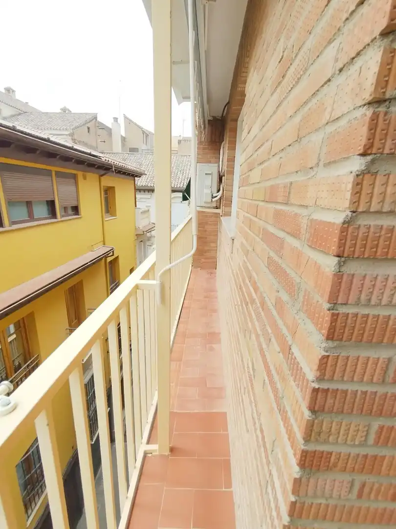 Balcony of Flat for rent in Granada  with Air Conditioner, Heating and Furnished