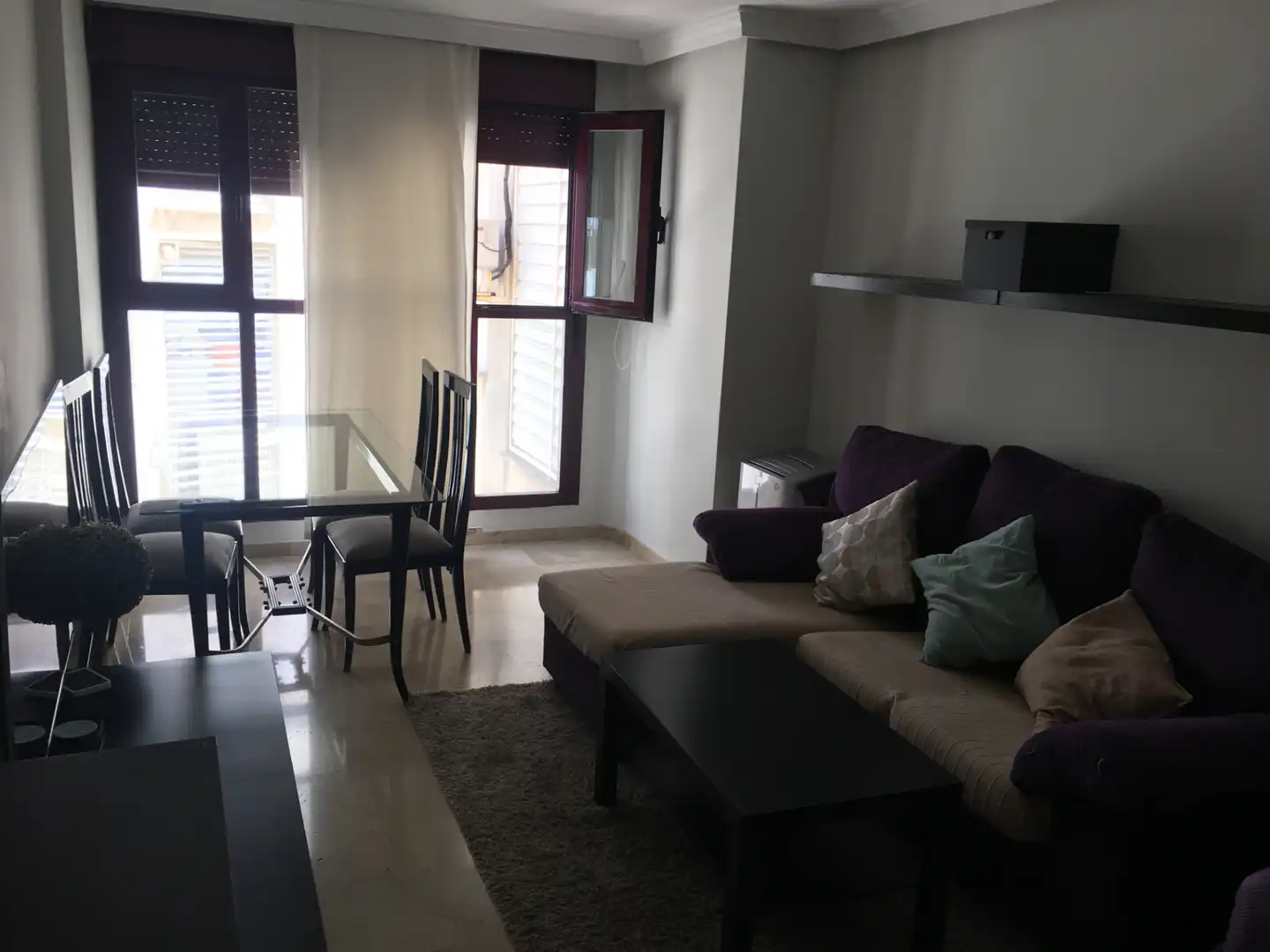 Sala d'estar de Apartament de lloguer en Ceuta amb Moblat, Forn i Rentadora