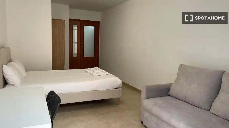Wohnung mit Terrasse zur Miete in Quatre Carreres, imagen 11