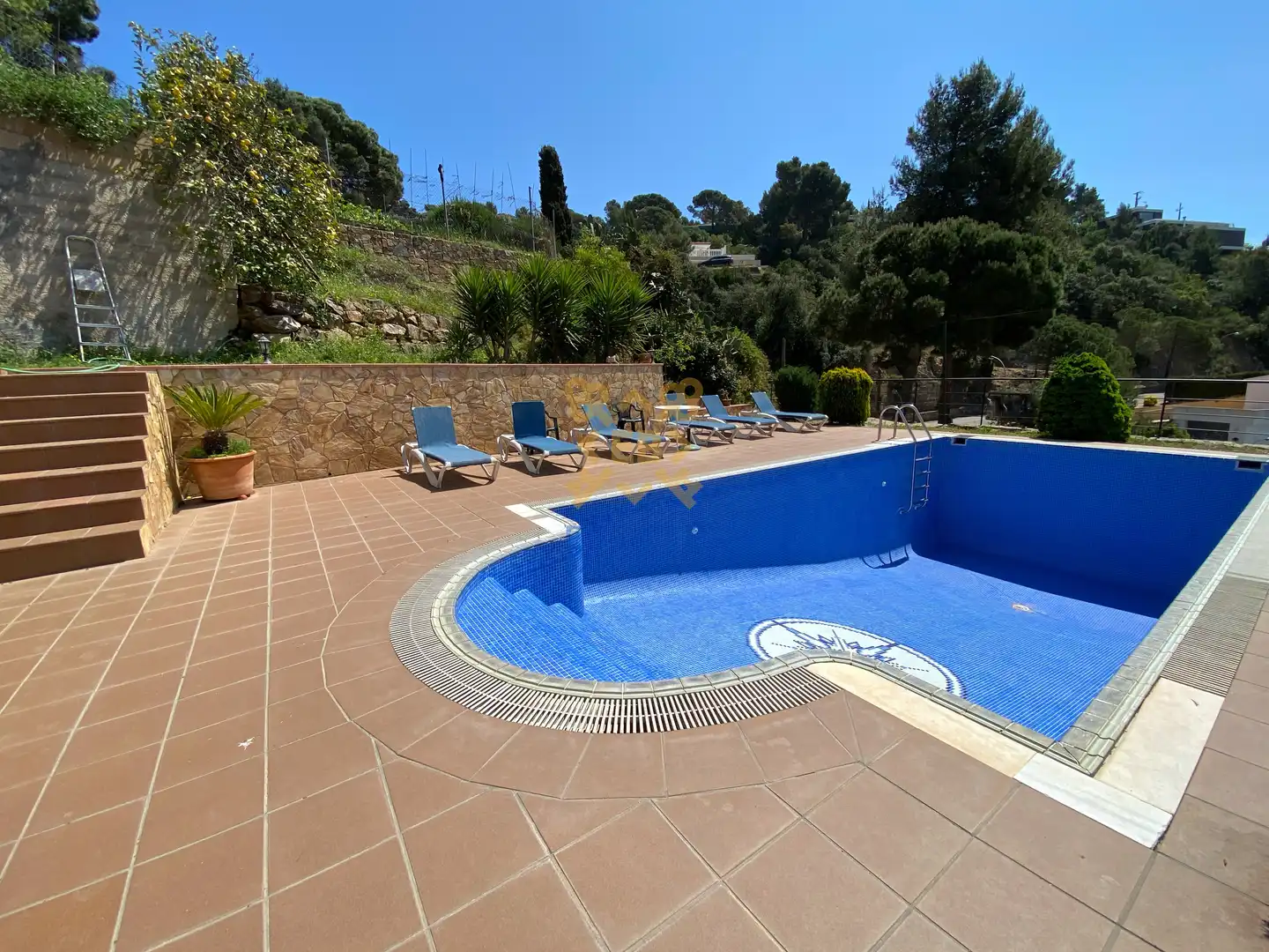 Casa amb piscina en venda a Carrer Escorpio, imagen 5
