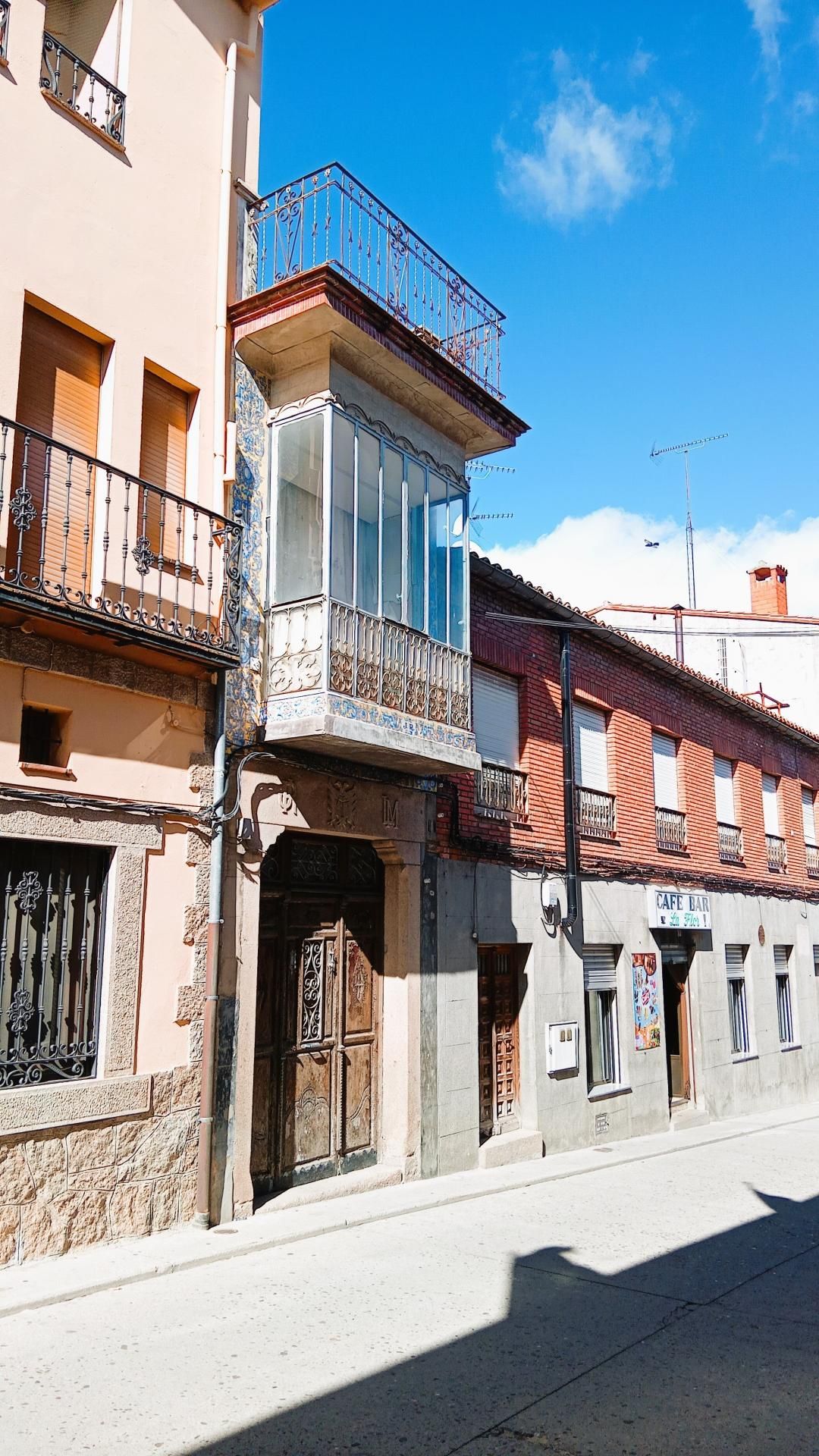 Vista exterior de Casa o xalet en venda en Lagartera amb Terrassa i Balcó