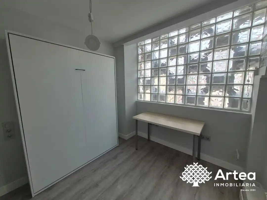 Habitación de Piso de alquiler en Bilbao  con Aire acondicionado, Calefacción y Jardín privado