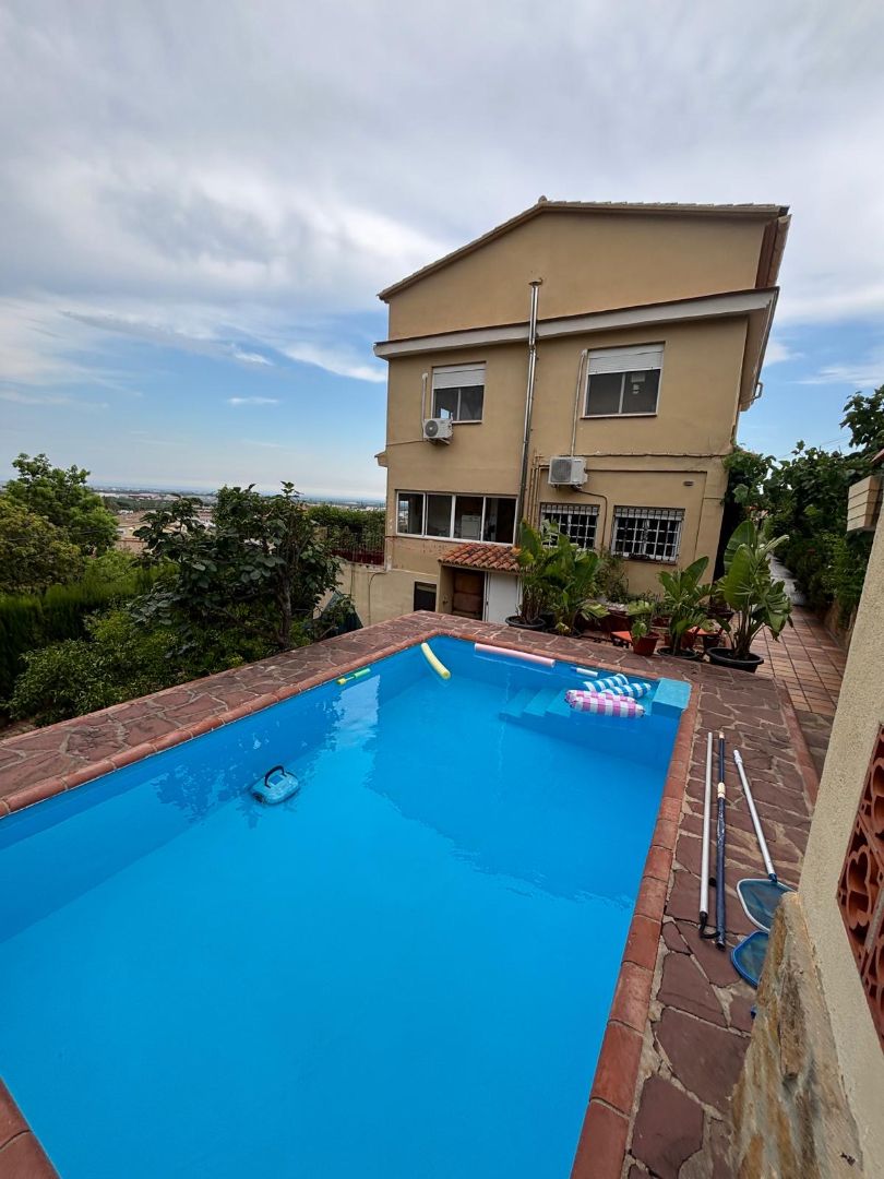 Piscina de Casa o xalet en venda en Alginet amb Aire condicionat, Calefacció i Jardí privat