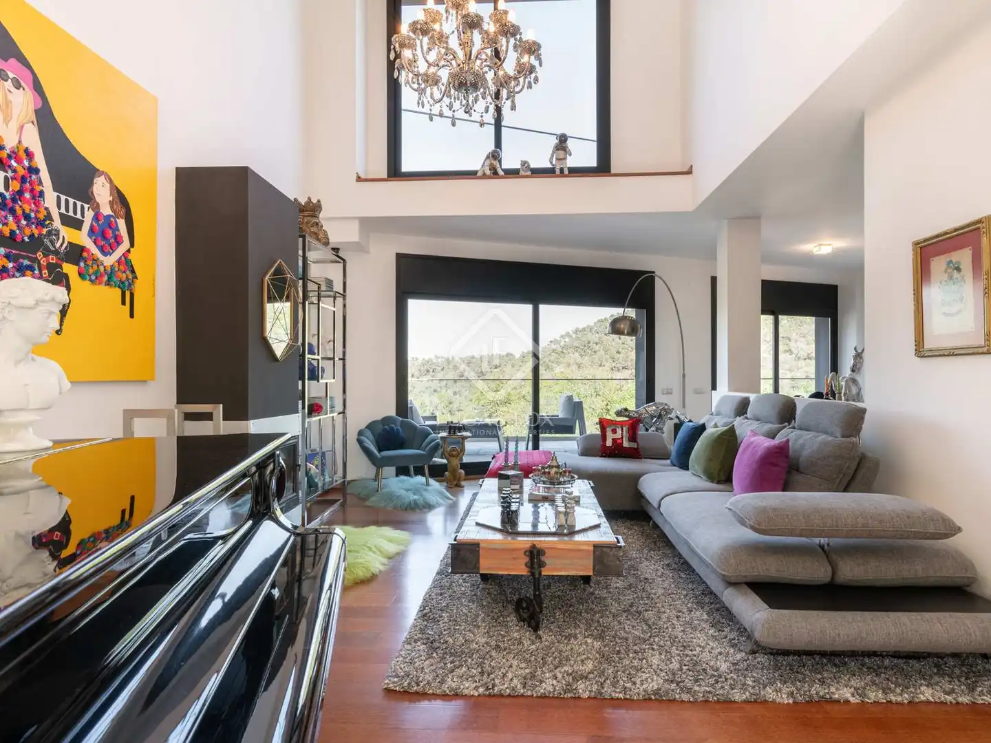 Sala de estar de Casa o chalet en venta en Sant Cugat del Vallès con Aire acondicionado, Calefacción y Jardín privado