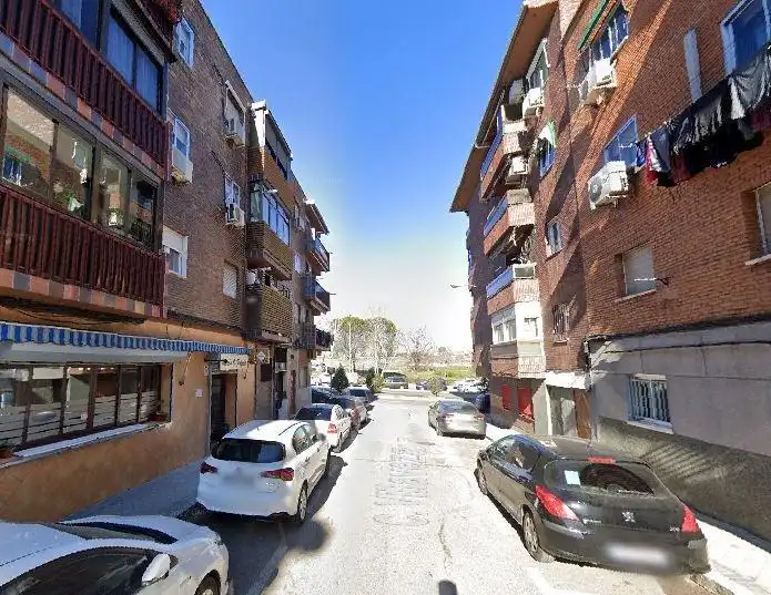 Vista exterior de Piso en venta en Madrid