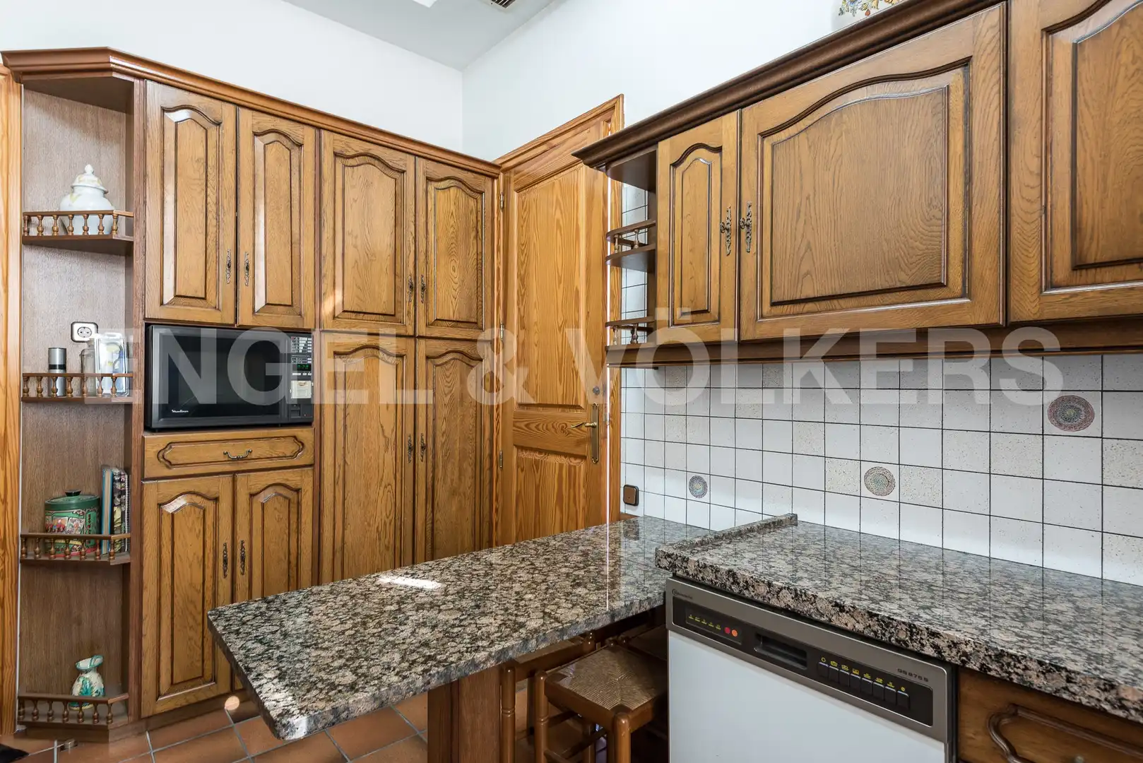 Cocina de Casa o chalet en venta en Sant Fost de Campsentelles con Aire acondicionado, Calefacción y Jardín privado