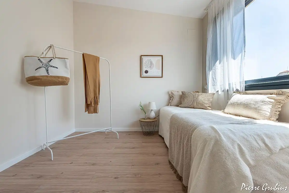Schlafzimmer von Einfamilien-Reihenhaus zum Verkauf in La Selva del Camp mit Klimaanlage, Heizung und Privatgarten