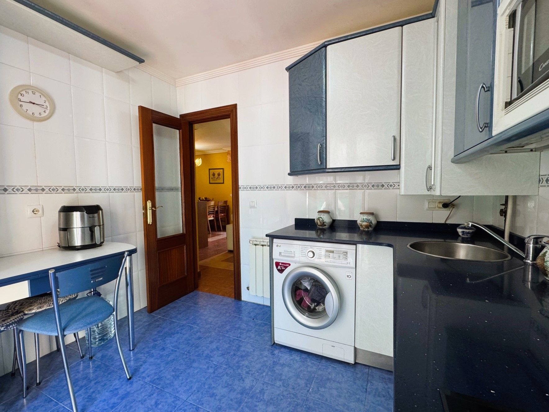 Kitchen of Duplex for sale in Castro-Urdiales  with Private garden, Parquet flooring and Terrace