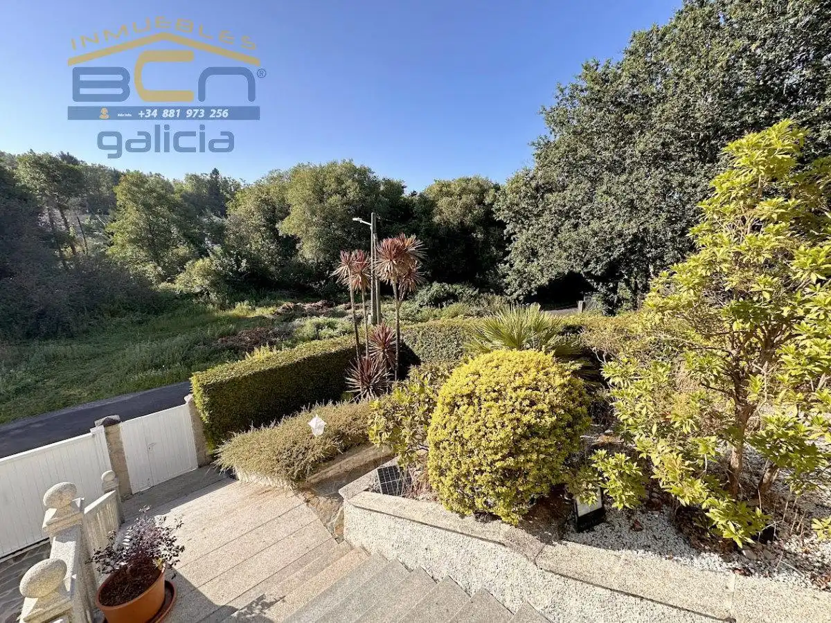 Jardí de Casa o xalet en venda en Santiago de Compostela  amb Calefacció, Jardí privat i Piscina