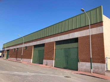 Nau industrial de lloguer a Calle Estado 17