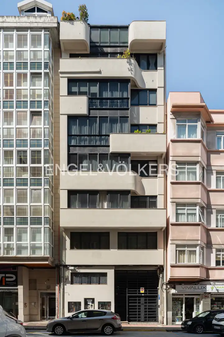Vista exterior de Dúplex en venta en A Coruña Capital  con Calefacción, Parquet y Trastero