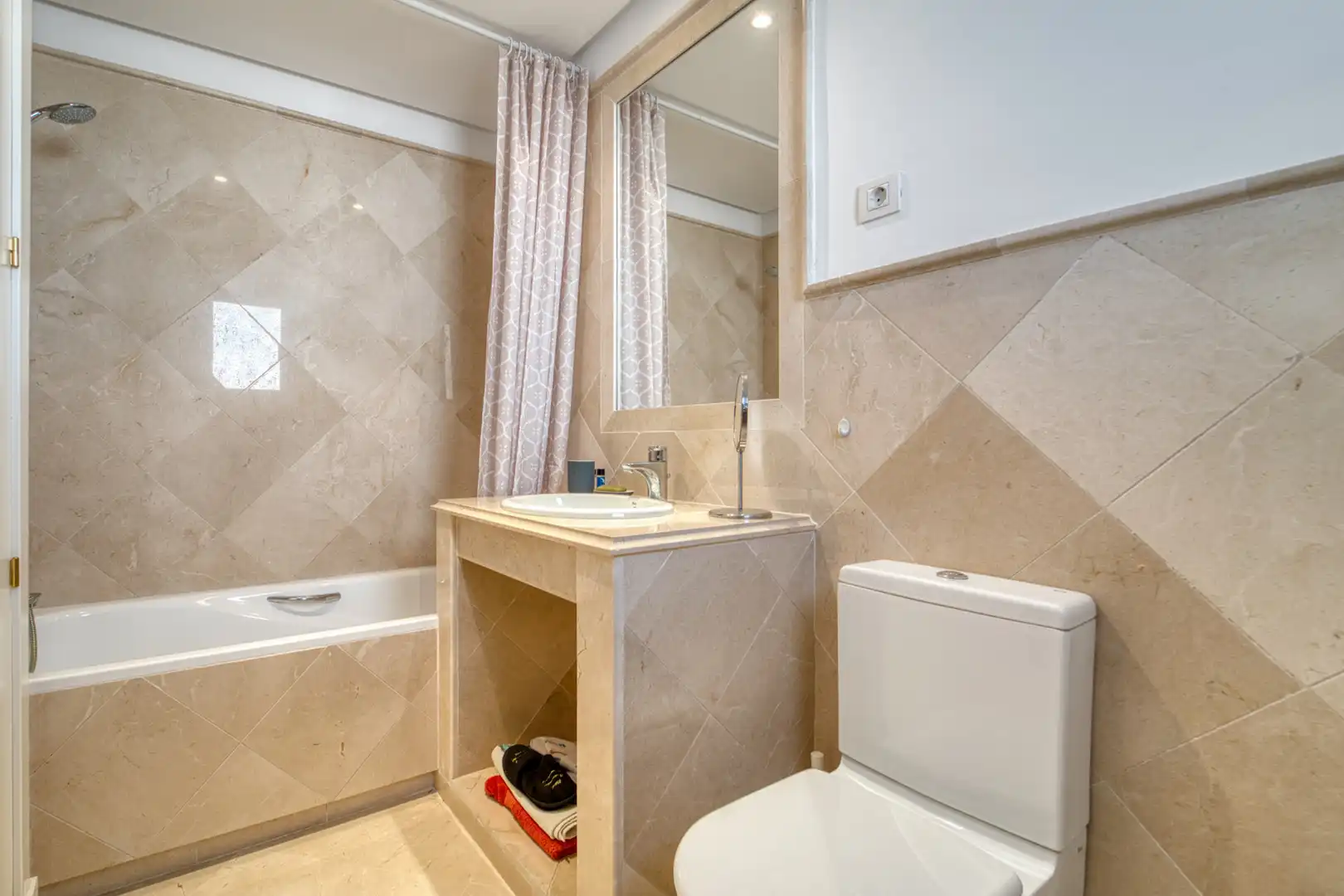 Apartament amb terrassa en venda a Nueva Andalucía, imagen 19