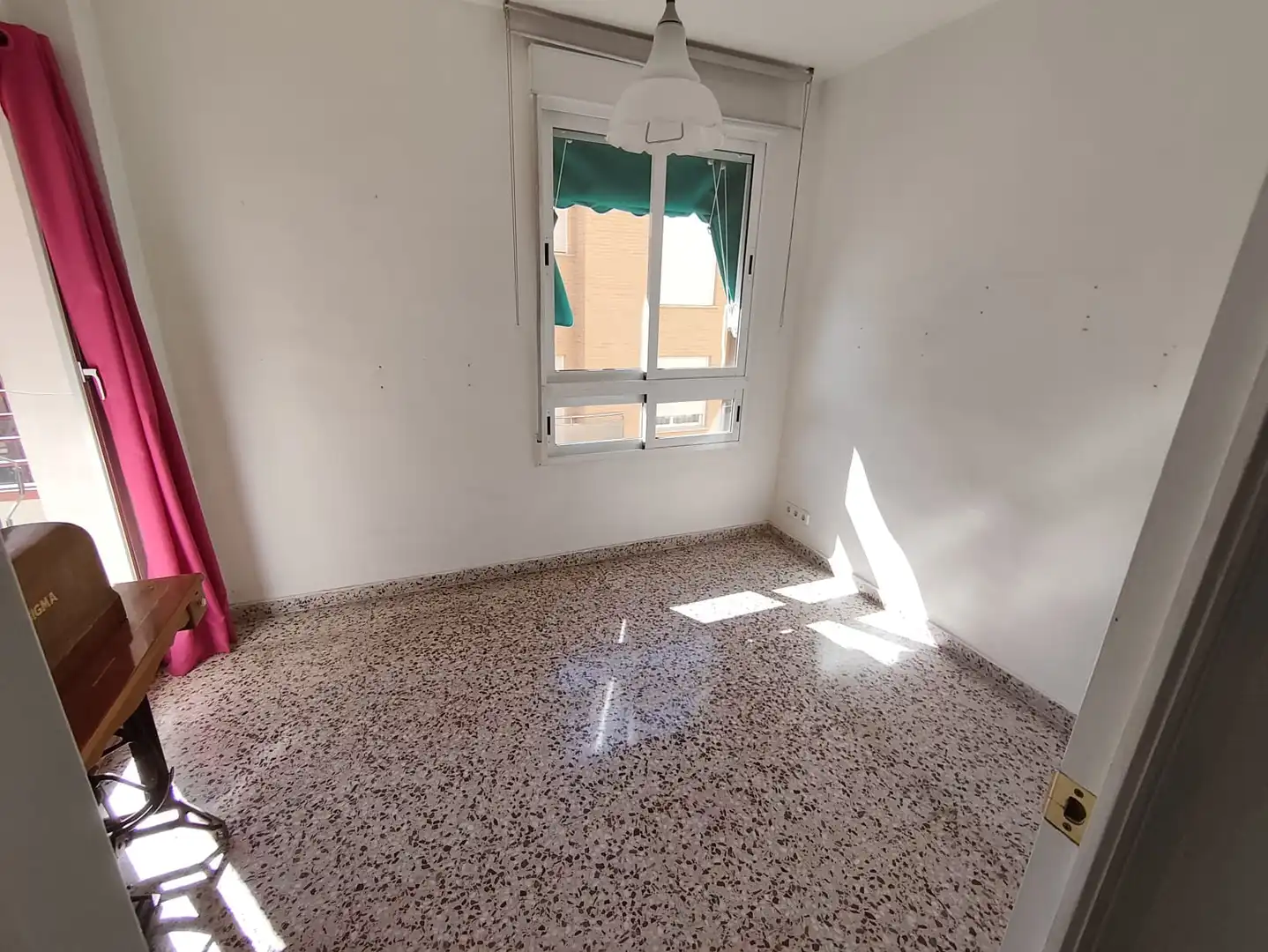 Schlafzimmer von Wohnung zum Verkauf in Alcantarilla mit Klimaanlage und Balkon
