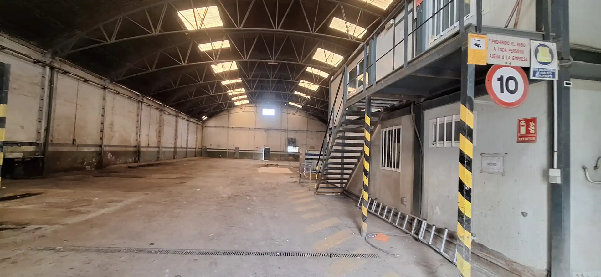 Industrial buildings for rent in Alboraya