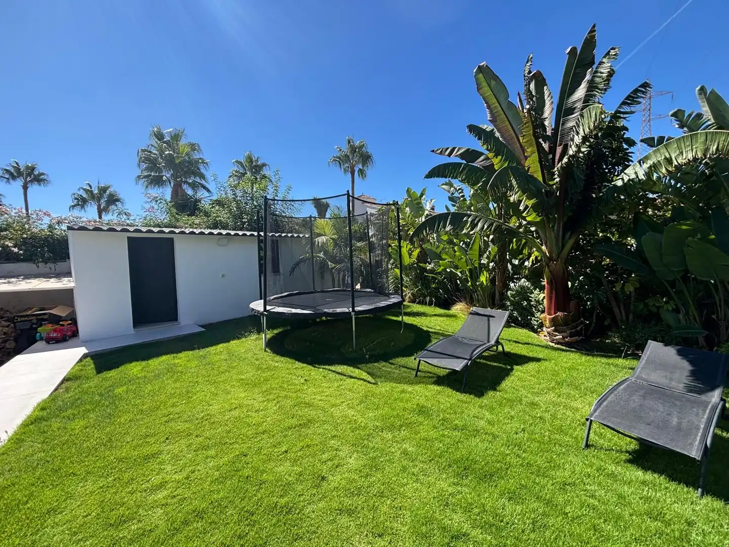 Jardí de Casa o xalet en venda en Benalmádena amb Aire condicionat, Jardí privat i Terrassa