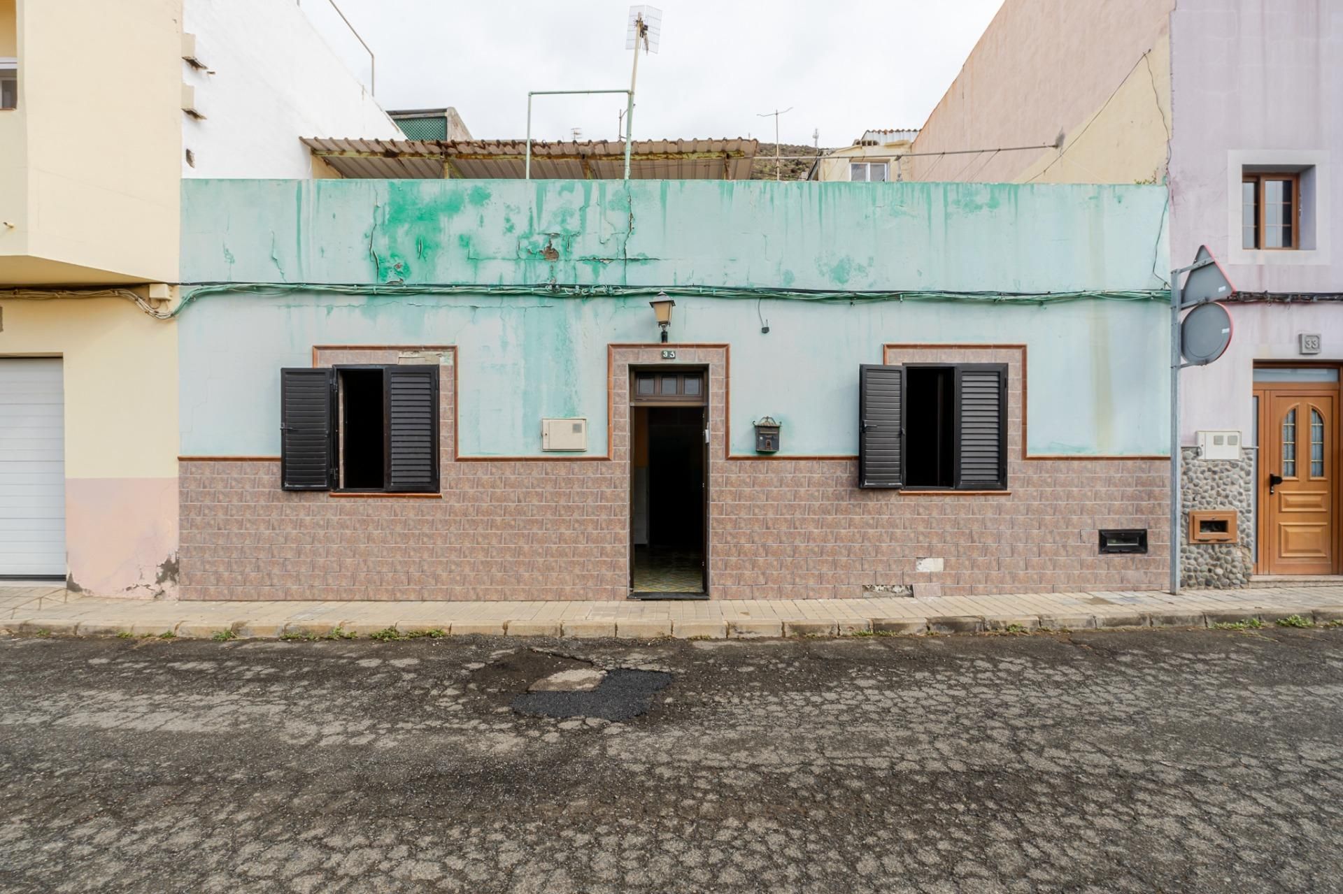 Vista exterior de Casa adosada en venta en Gáldar