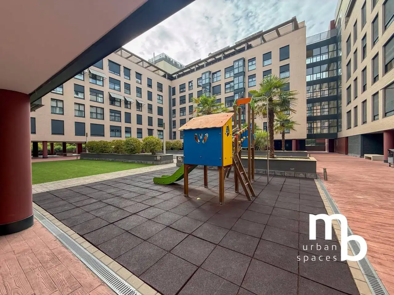 Terrace of Flat for rent in Madrid  with Air Conditioner, Heating and Swimming Pool
