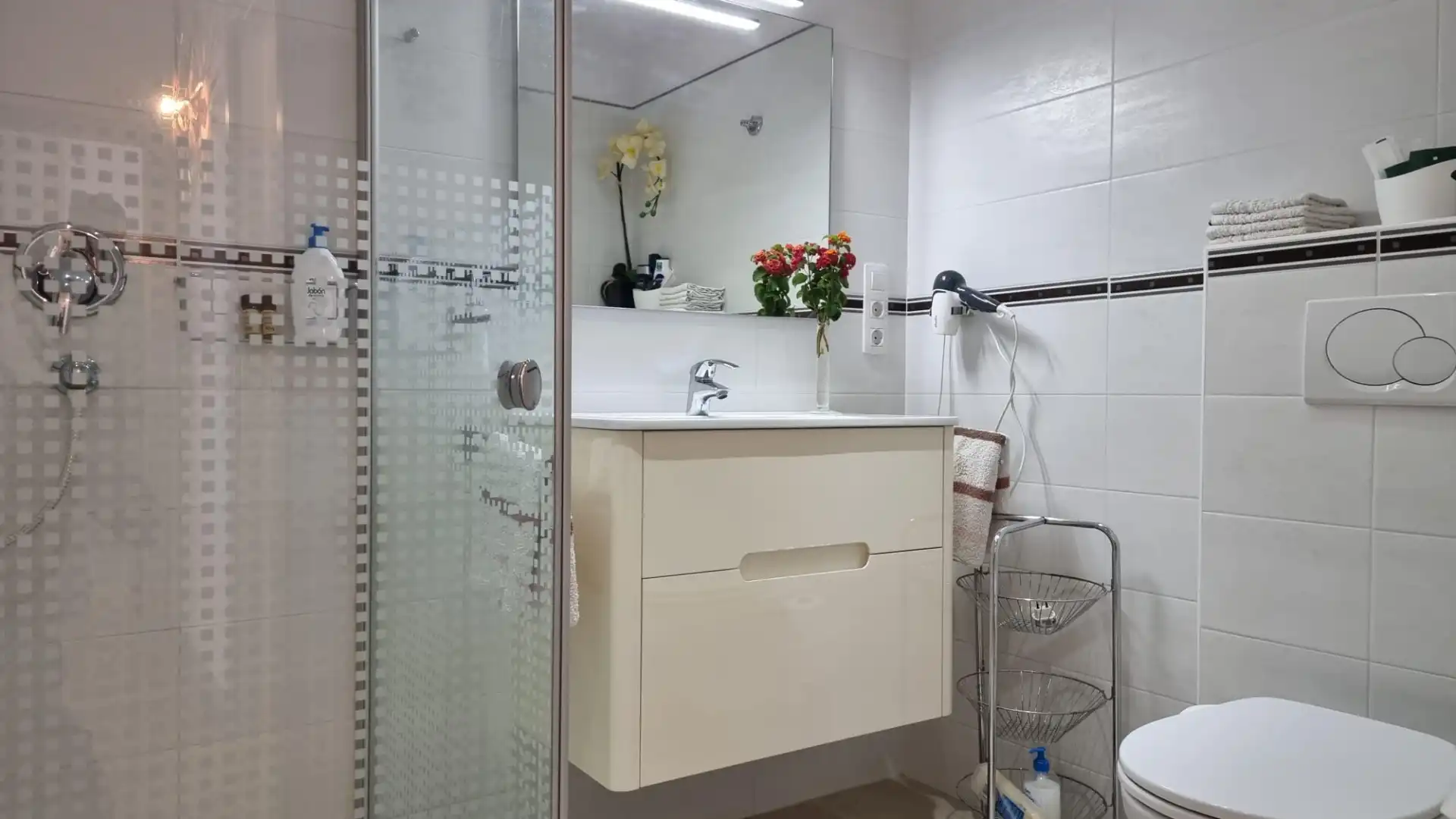 Bany de Casa o xalet en venda en El Paso amb Aire condicionat, Calefacció i Jardí privat