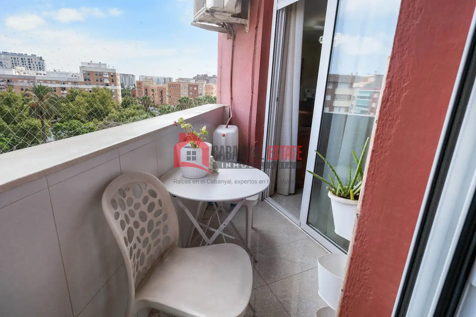 Terrassa de Apartament en venda en Valencia amb Aire condicionat i Balcó
