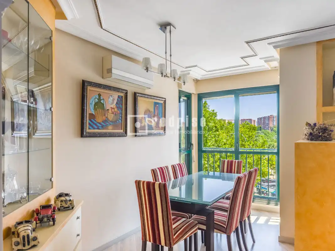 Vista exterior de Piso en venta en Alcorcón con Calefacción, Jardín privado y Trastero