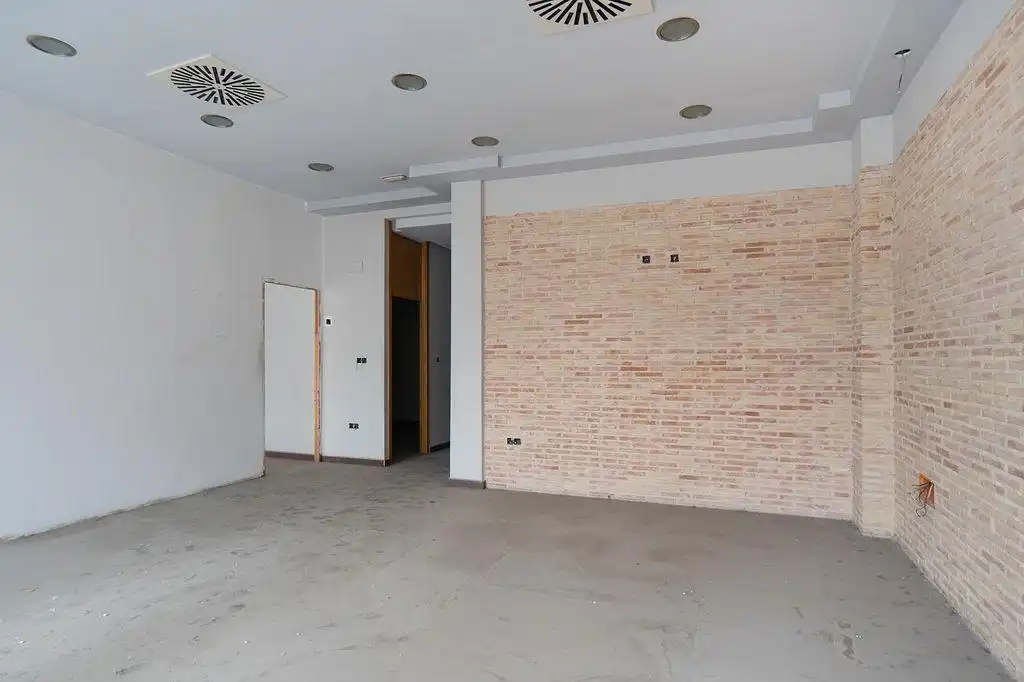 Local comercial en venda a de Huerto Alix, imagen 6