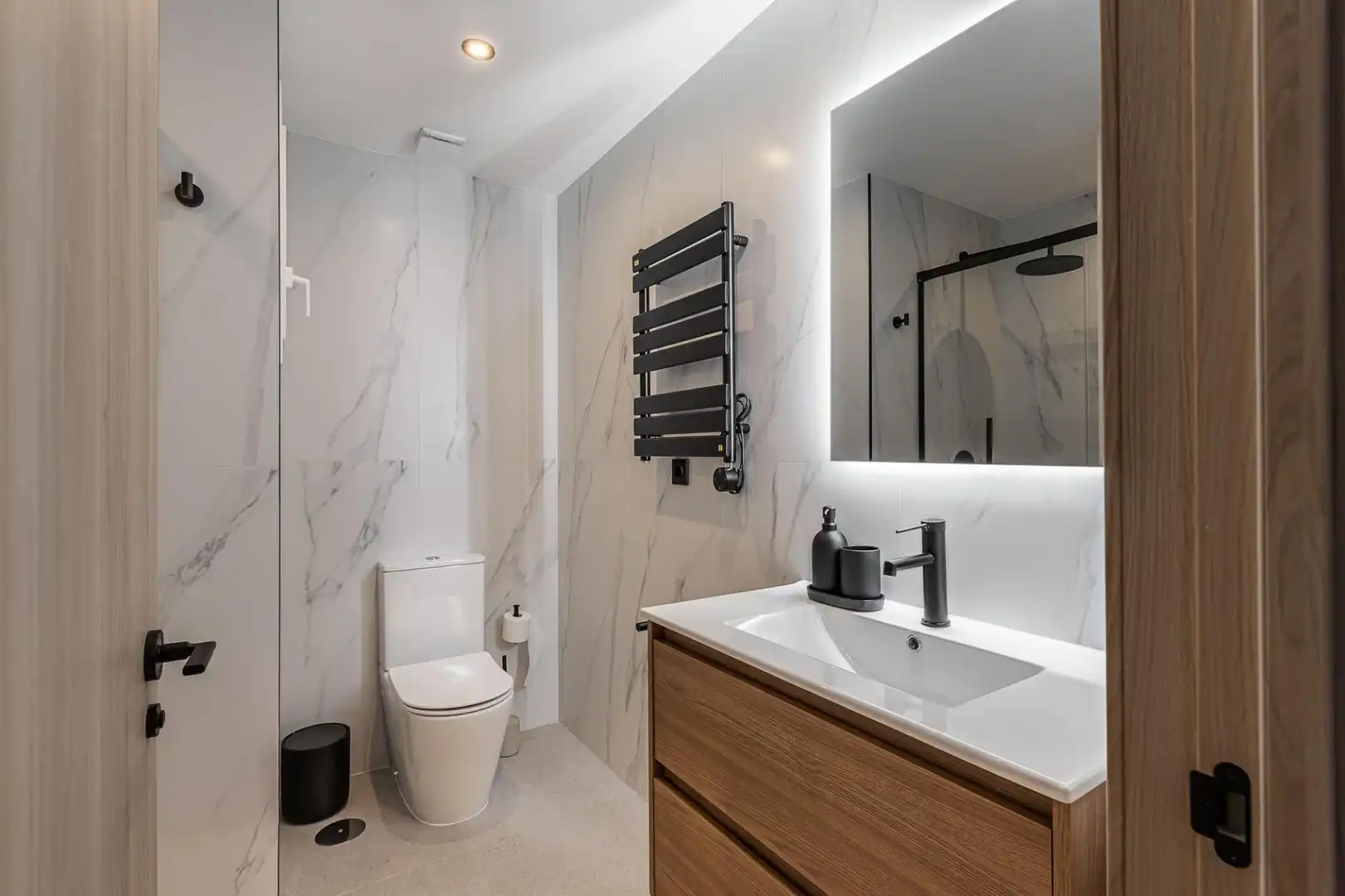 Bathroom of Apartments for sale in Madrid  with Terrace