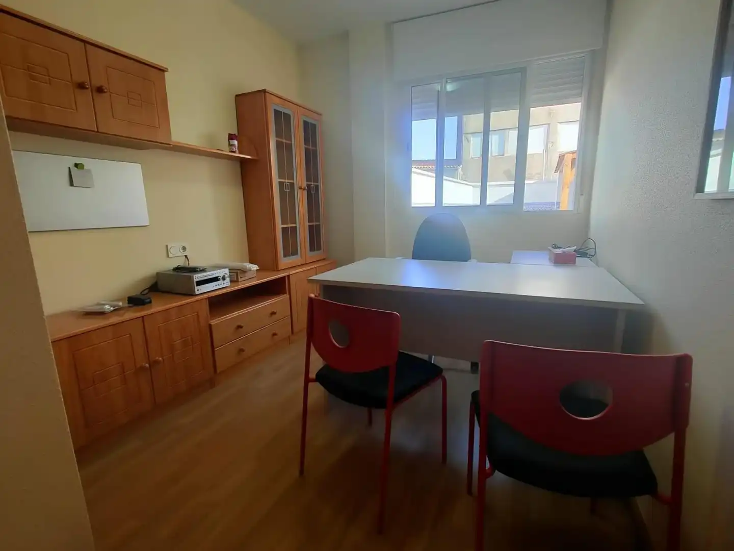 Wohnung zum Verkauf in Ceutí mit Terrasse, Abstellraum und Balkon