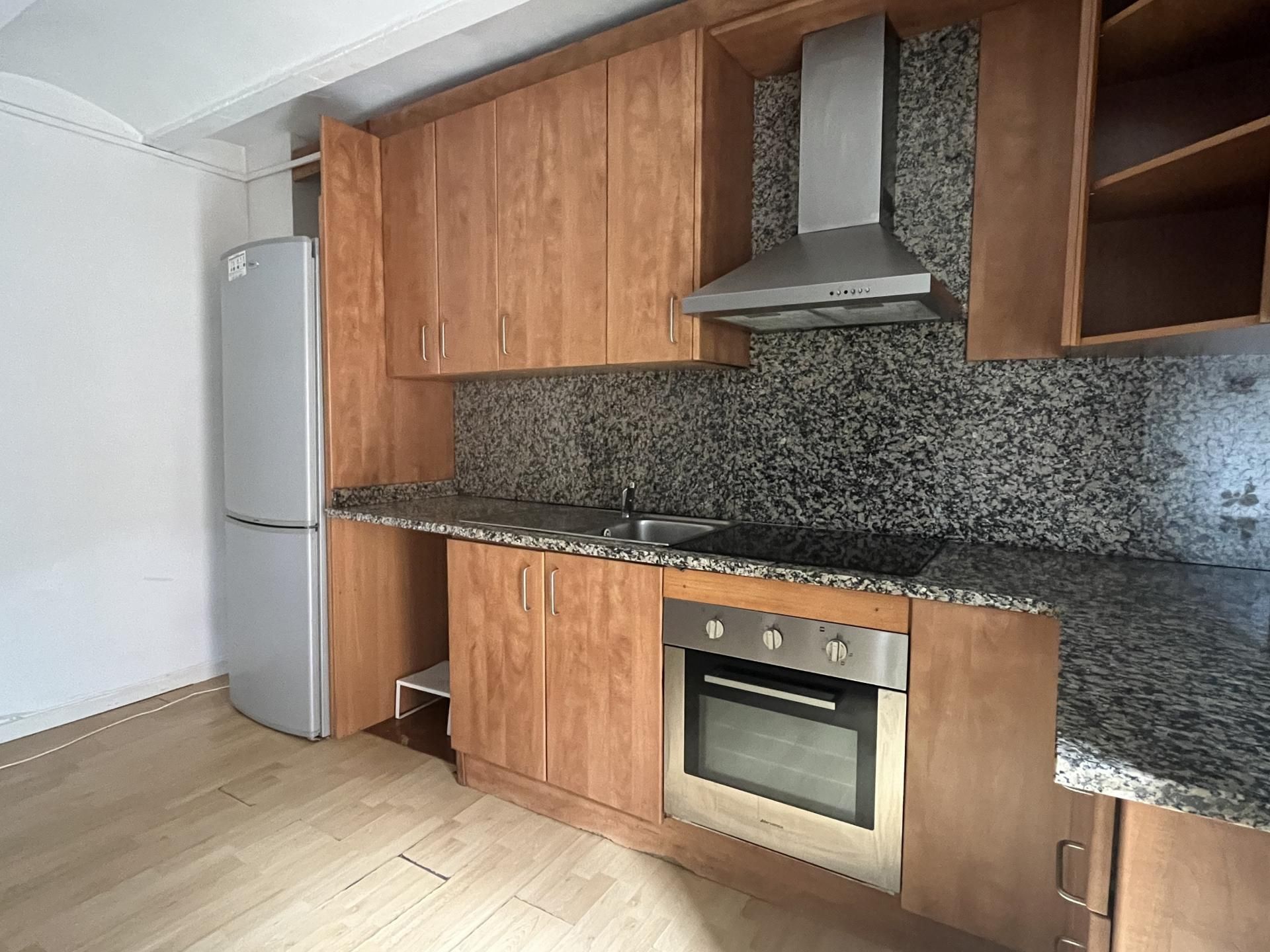 Cuina de Casa adosada en venda en Anglès