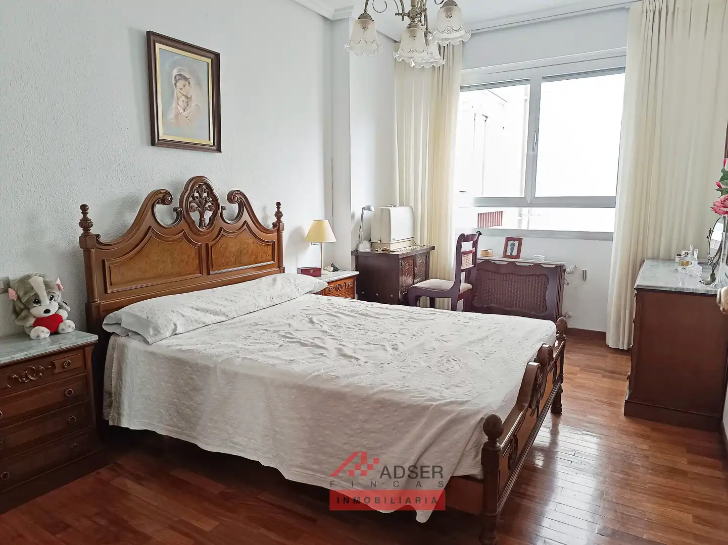 Habitación de Piso en venta en  Logroño con Calefacción, Parquet y Terraza